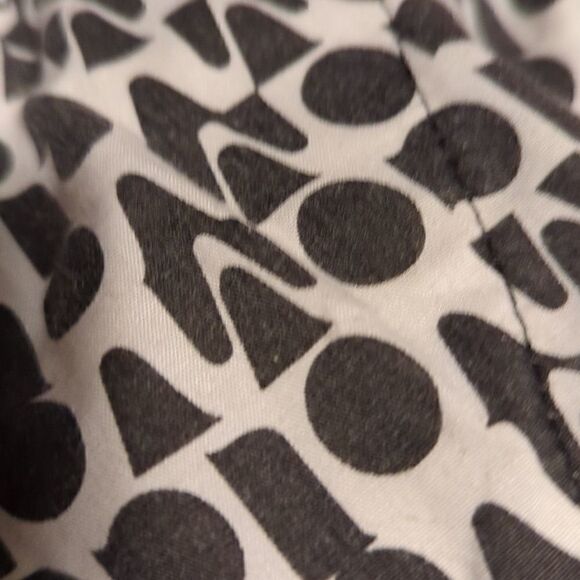 VOLCOM size 9 Juniors short shorts abstract design front back pockets - Picture 11 of 11